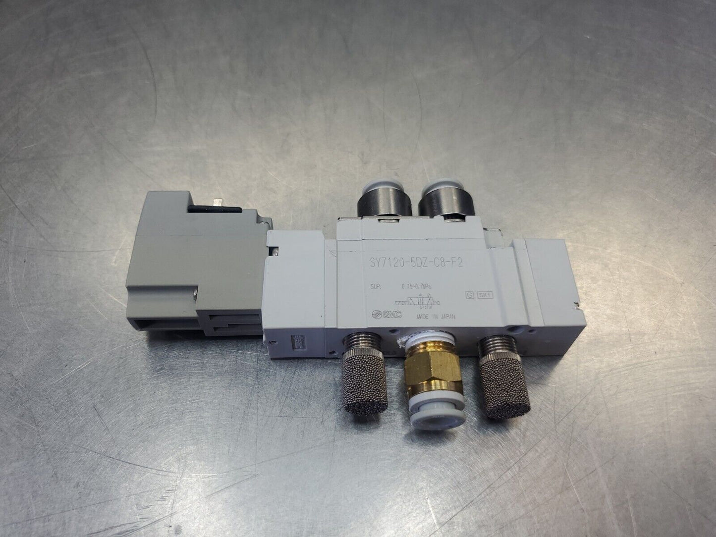 SMC SY7120-5DZ-C8-F2 (0.15~0.7MPa) Solenoid Valve.                         6D-14