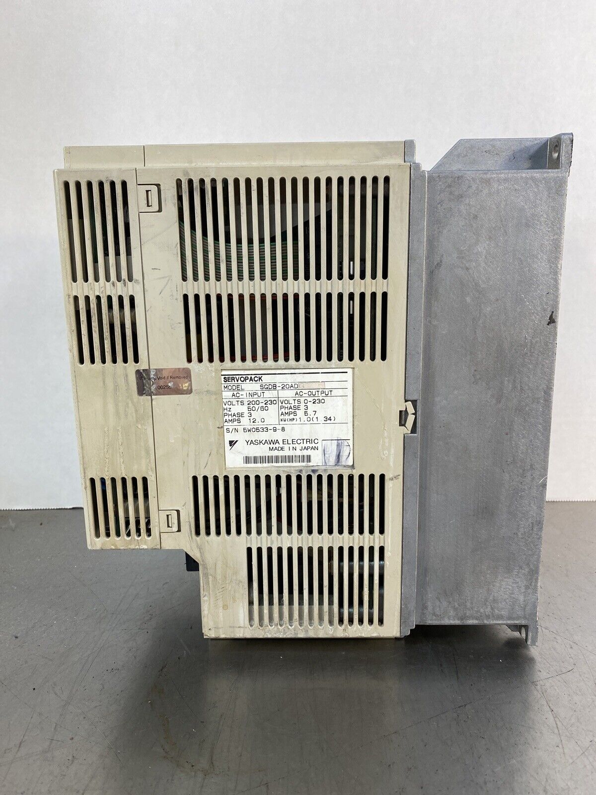 Yaskawa Electric - ServoPack - Model: SGDB-20ADG                              1F
