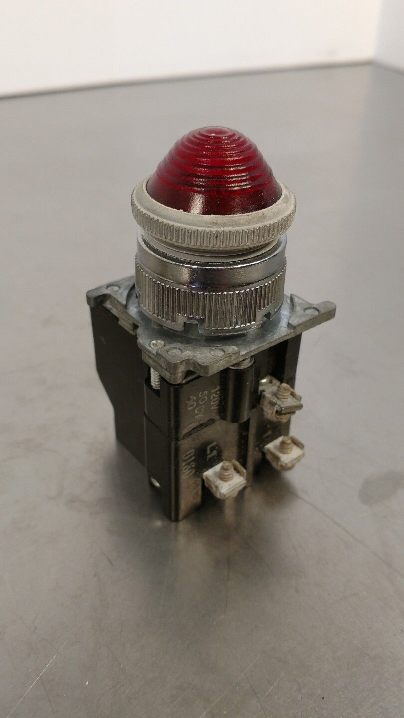 CUTLER-HAMMER 10250T Red Illuminated Button 4A