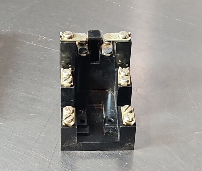 General Electric CR2790E100A base for relay.                    Loc4E15