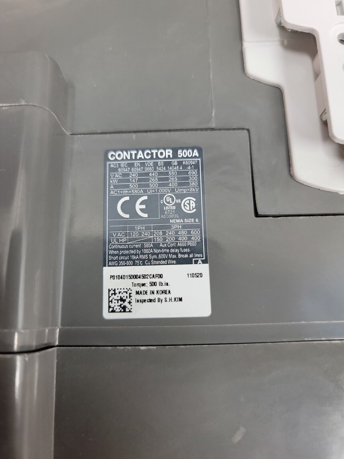 CARLO GAVAZZI  CC500  CONTACTOR  500AMP 200-240VAC or 200-220VDC Coil loc. 4C