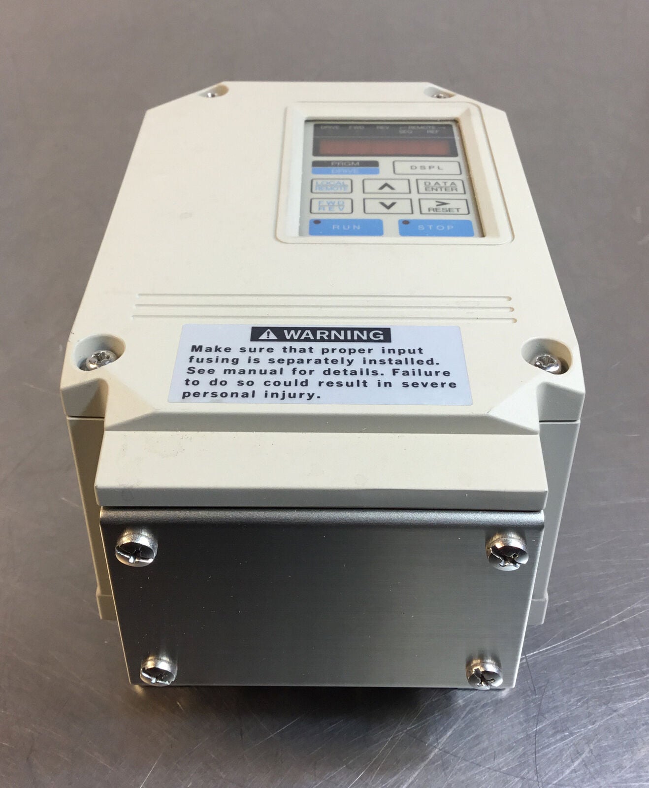 YASKAWA ELECTRIC  CIMR-PCU20P2  Drive 0.25HP 0-230VAC 1.5A 0-400Hz   1C