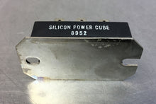 Load image into Gallery viewer, RELIANCE ELECTRIC 701819-9AC SILICON POWER CUBE     4E-6
