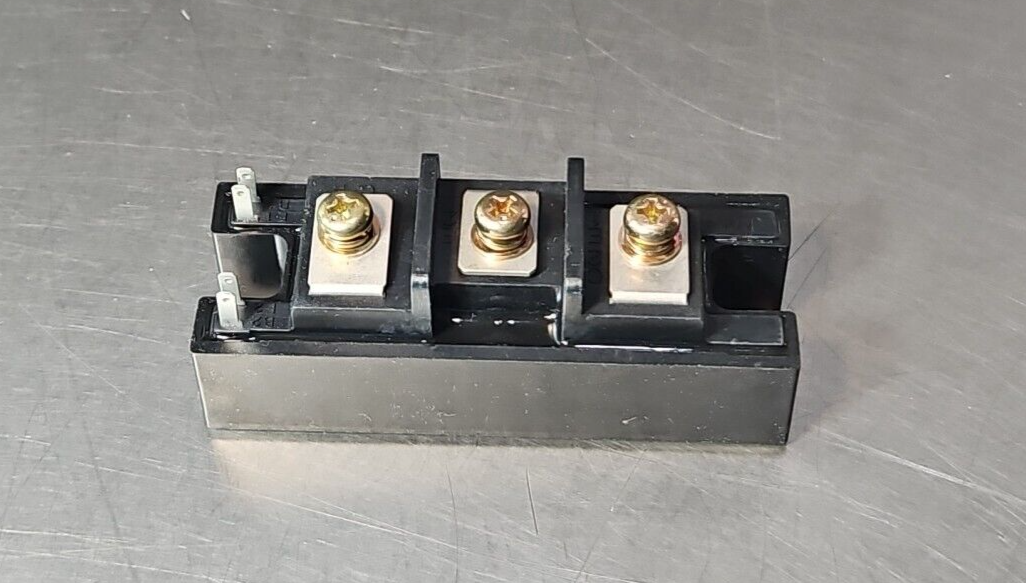 TOSHIBA MG50Q2YK1 / 402410-202AS MODULE.                               Loc4E-27