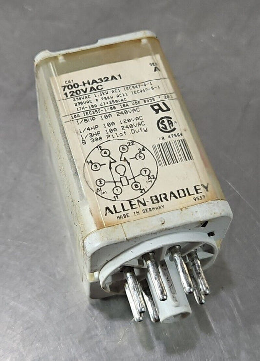 Allen Bradley Relay 120VAC - 700-HA32A1 Ser A.                             4E-18