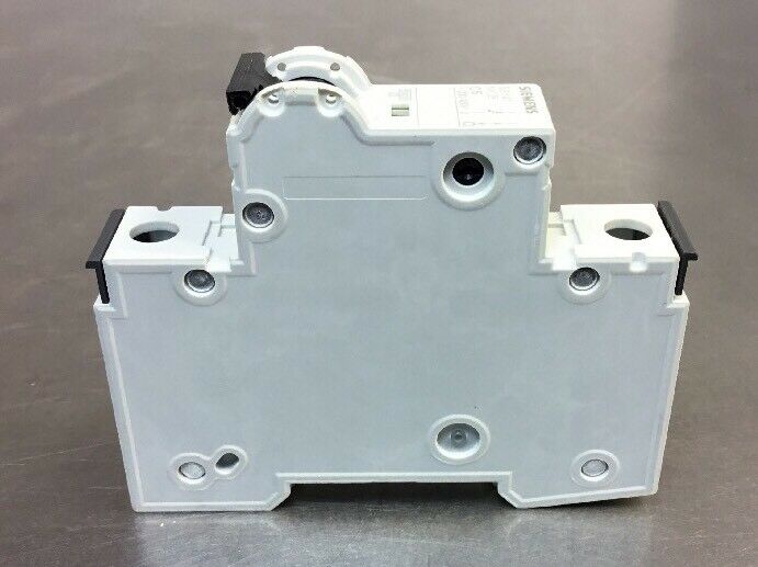 Siemens 5SY41 MCB C5 CIRCUIT BREAKER 230/400 Circuit Breaker     Loc.4A