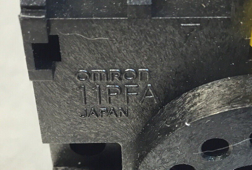 OMRON 11PFA Electromechanical Relay Socket 11Pins     4H