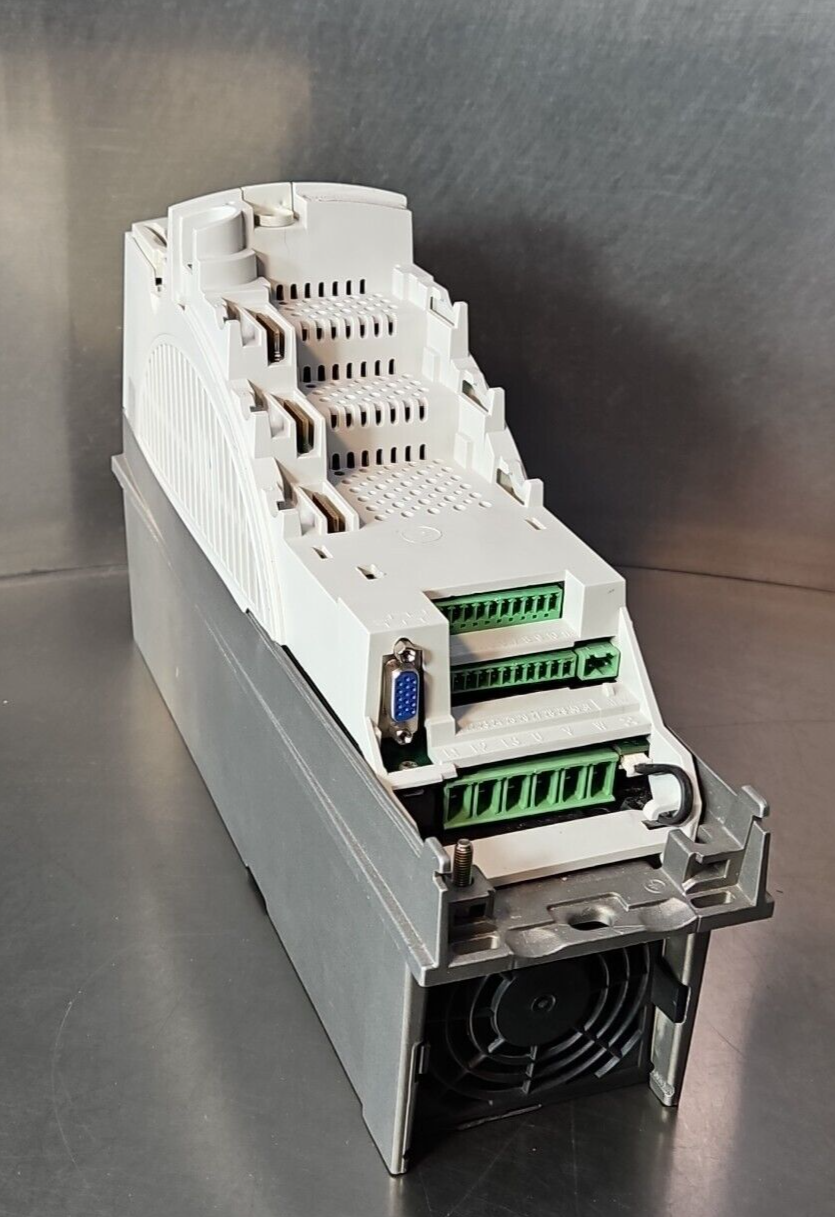Emerson Control Techniques SP1406 (5.0/7.5 hp) Frequency Converter      Loc1E11
