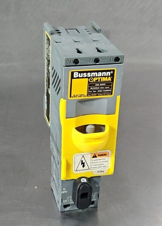 Bussmann Optima OPM-1038RSW Fuse Holder With ABB OT40F3.      3A-20