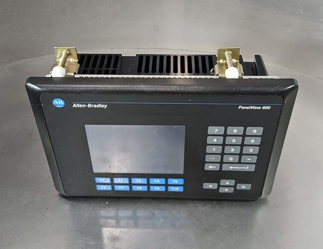 Allen Bradley 2711-B6C8 /C. Panelview 600.      Loc 2C