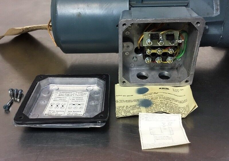 Adam Baumuller G.M.B.H. VDE 0530 SB 0/3 G 112/80/30 DB 11/4 Motor/Gearbox   1L