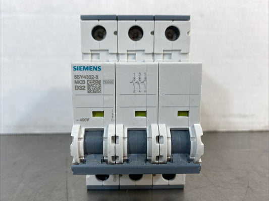 Siemens Circuit Breaker 5SY4332-8-MCB-D32, 32 Amp 3 Pole Breaker.     4D