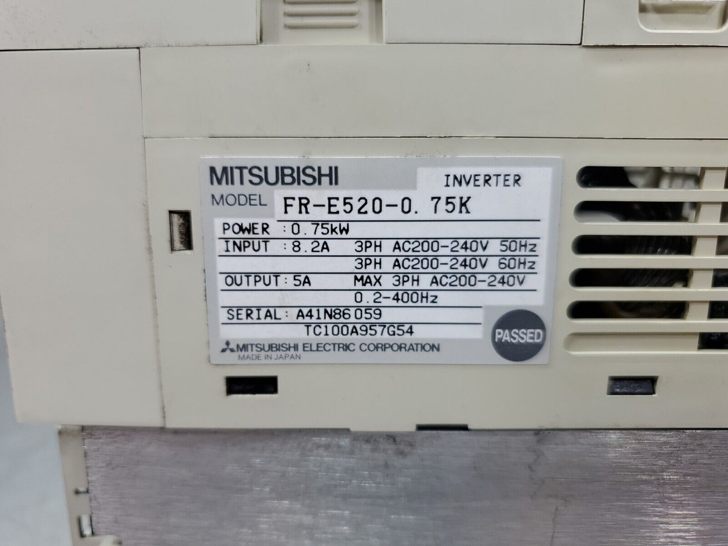 Mitsubishi Electric FR-E520-0.75K Inverter Drive - Full HMI.               1B-12