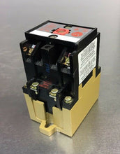 Load image into Gallery viewer, ALLEN-BRADLEY 700-PK200A1 / B MASTER CONTROL AC RELAY    4B
