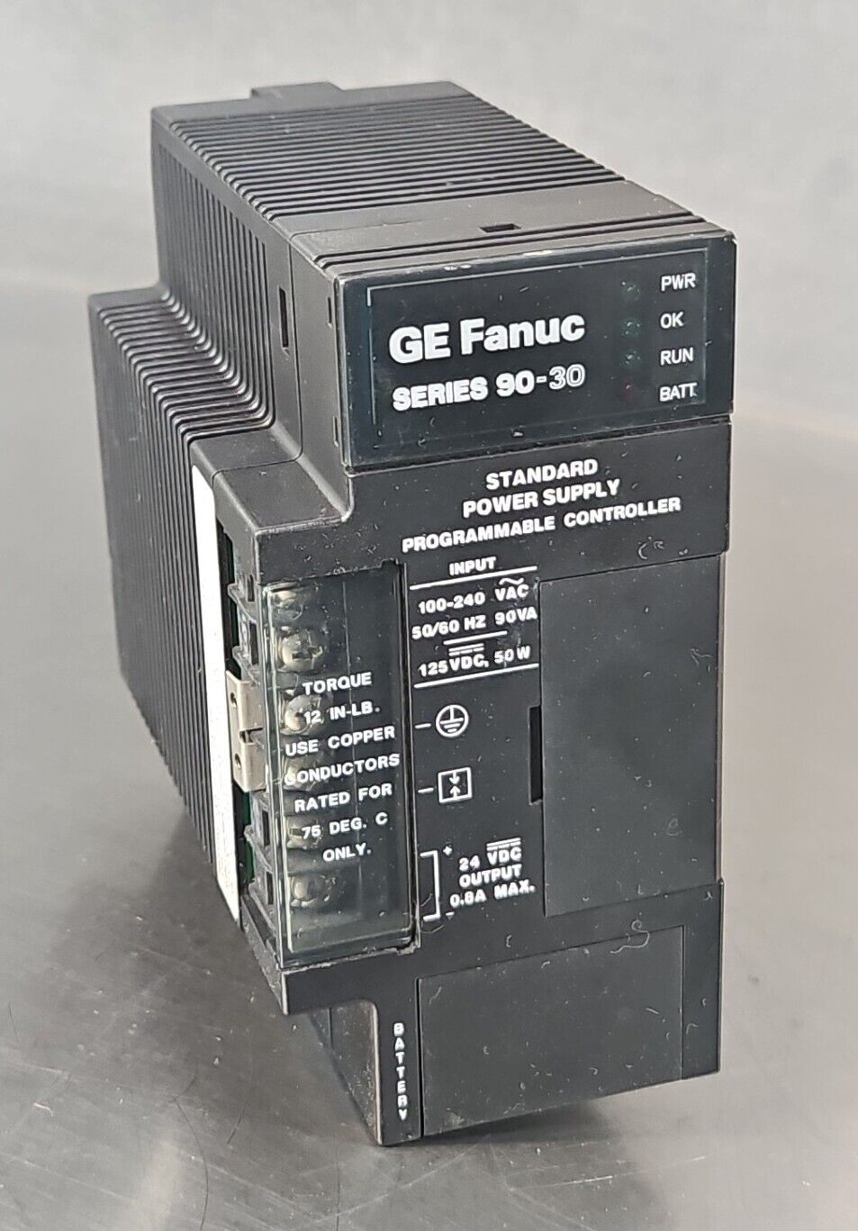 GE Fanuc IC693PWR321W Series 90-30 Power Supply 120/240VAC 125VDC.      Loc3D-21