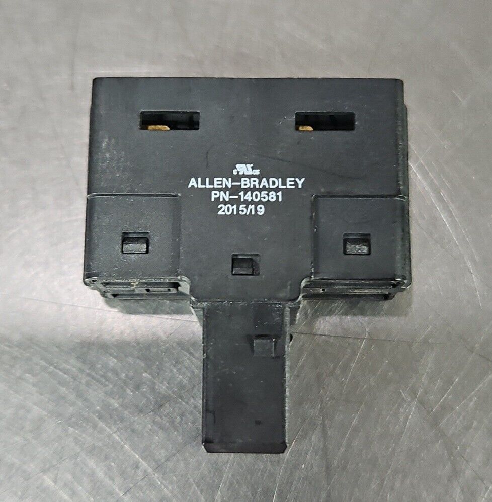 Allen-Bradley PN-140581. Connector Module                               Loc 1D-2