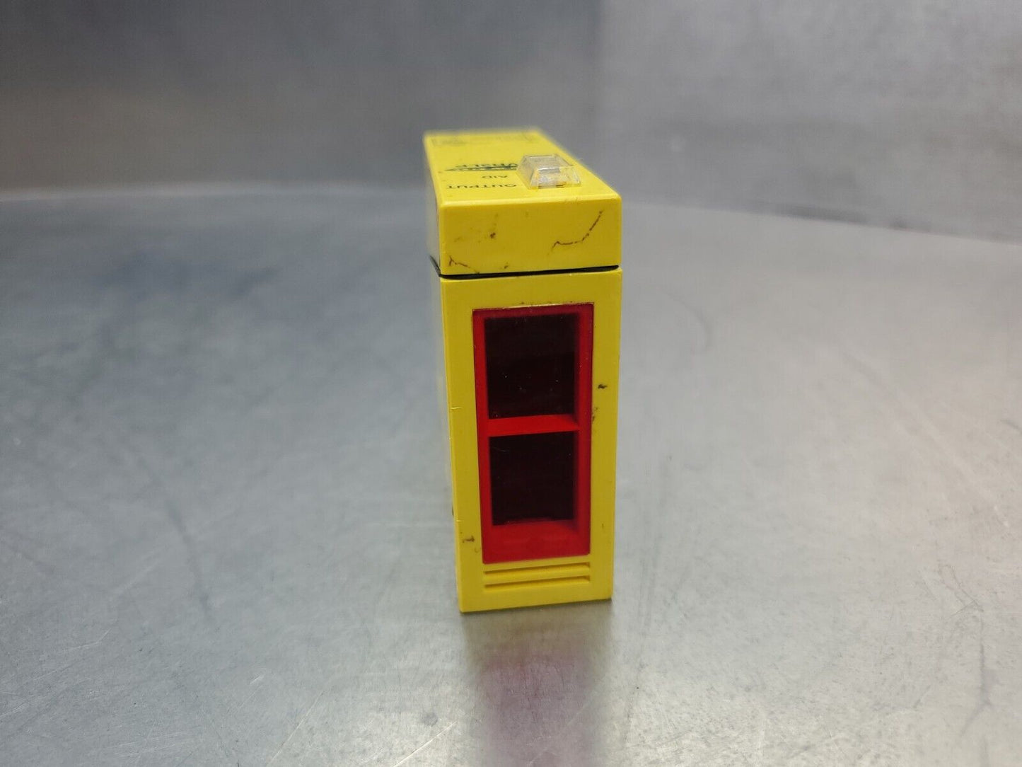 BANNER Q85VR3LP 3A Proximity Sensor Module.                                3D-26