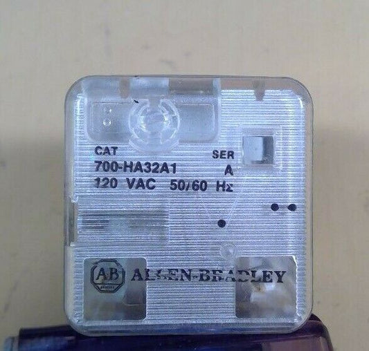 Allen-Bradley 700-HA32A1 Series A 120 VAC (50/60 Hz)                          4D