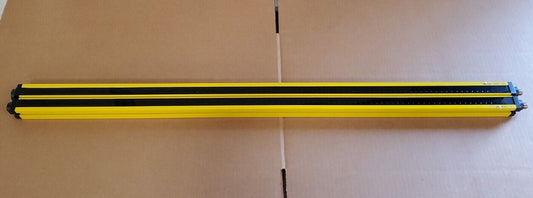 Sick C 2000 Extended Version Light Curtain Emitter/Receiver Set.              5C