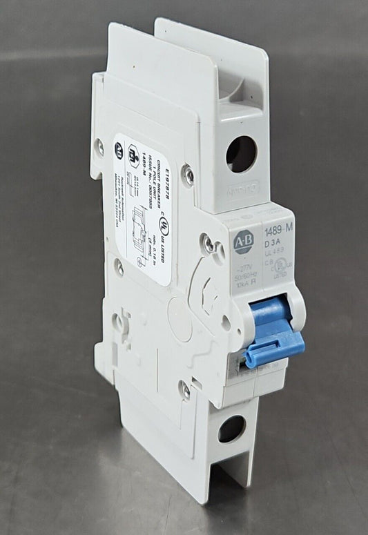 Allen Bradley 1489-M1D30 Ser D. Circuit Breaker.                          4E-21