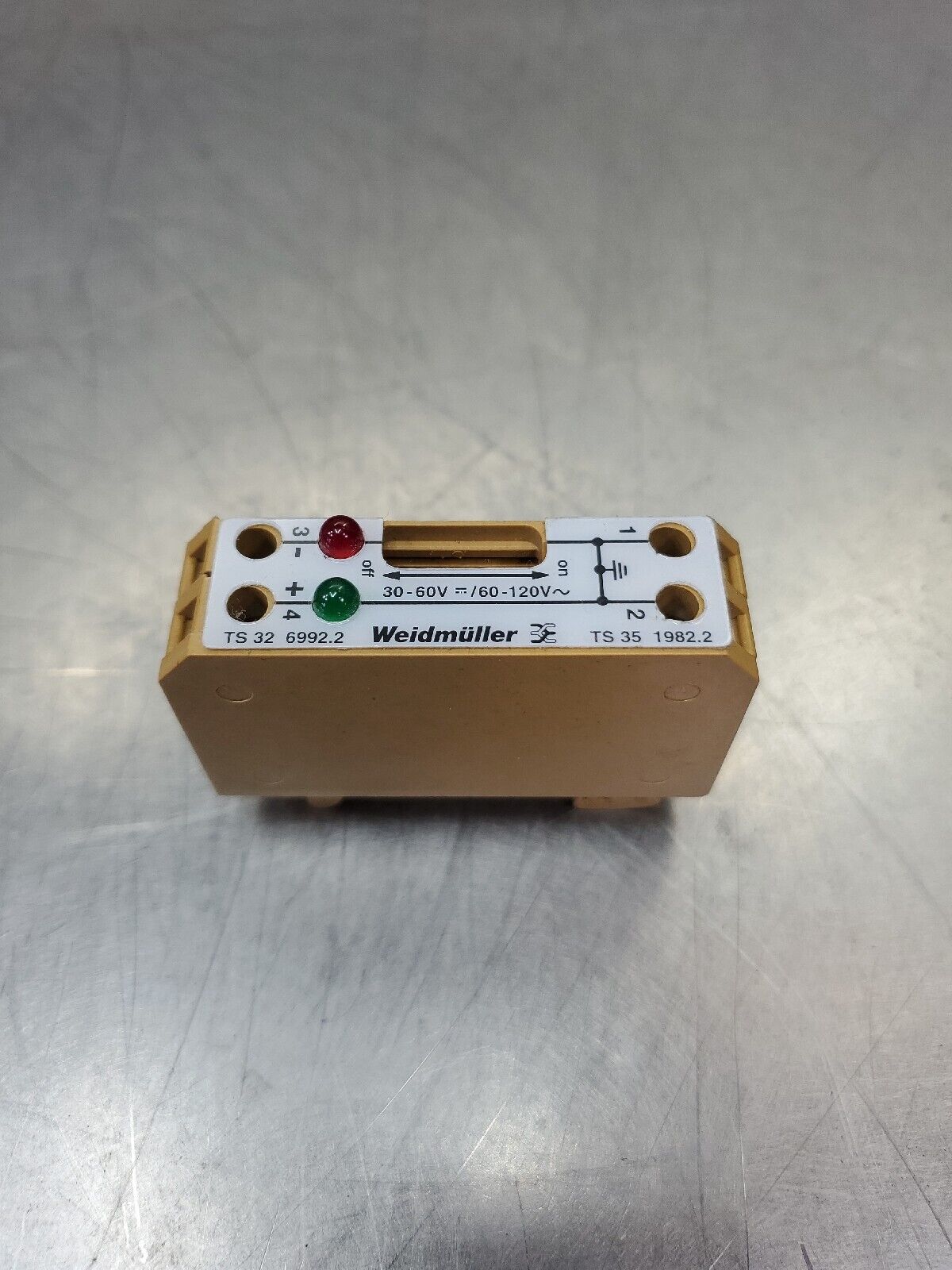 Weidmüller TS32 6992.2/TS35 1982.2 Relay Module.                              4H