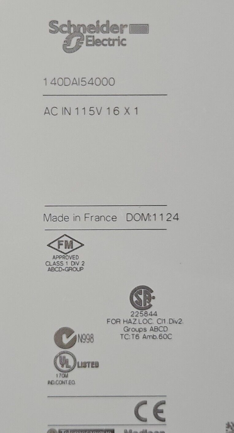 Schneider 140DAI54000 115VAC IN Modicon Control Module.                  Loc3F-9
