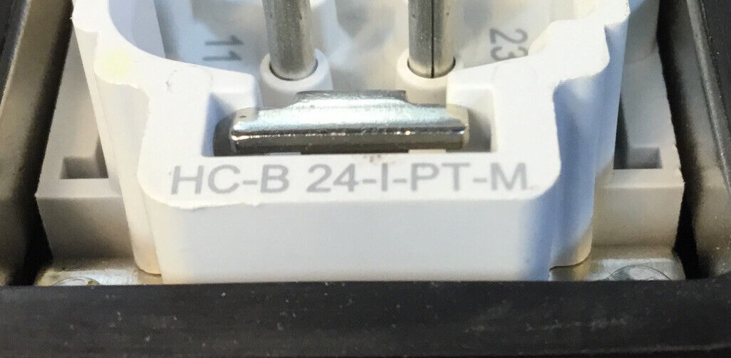 Phoenix Contact  HC-B-24-I-PT-M  +  HC-EVO B24-CH  24 Pin Connector & Housing 5D